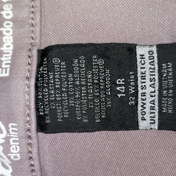 COPY - Mossimo Jeans - Picture 7 of 7